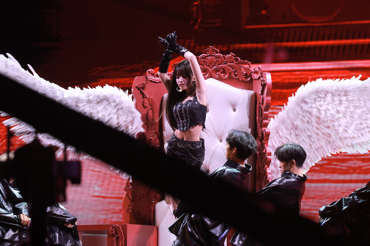 250921 Liz 1044 pics