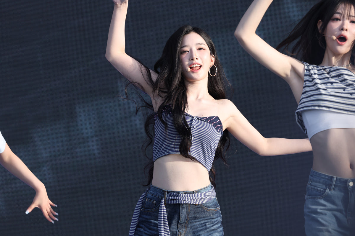 250807 Yooyeon 1924 pics