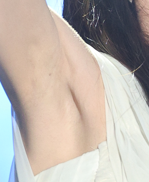 Arin 230909 (1661 pics - 15.2 gb)