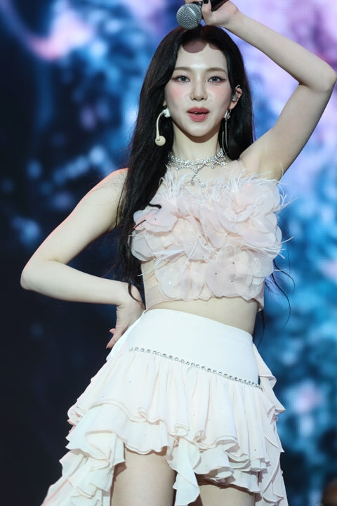 KARINA 230811 카리나 (600 pics - HD)