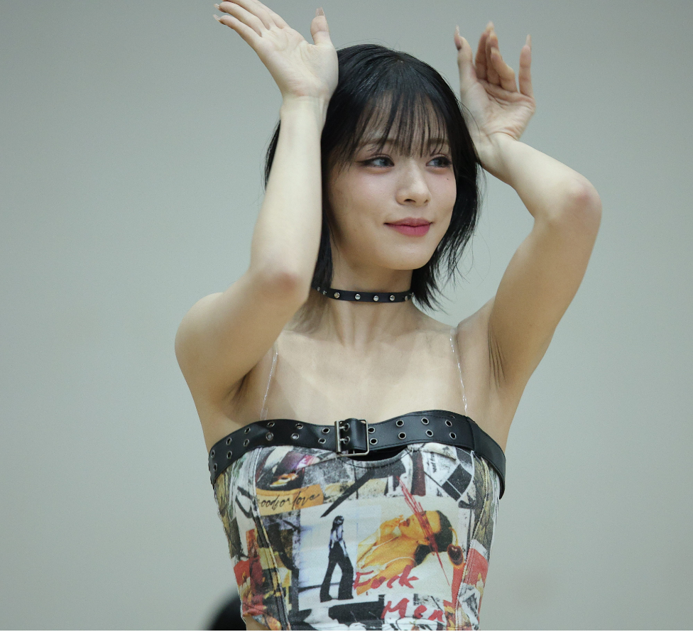 230622 Chae young 손채영 240