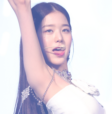 220702 Wonyoung 장원영 1756
