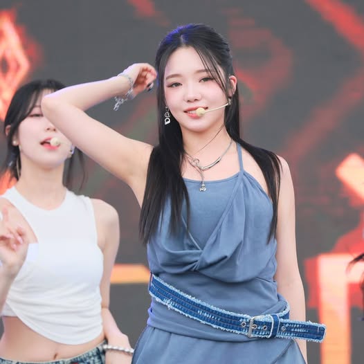 Jisun 230916 (602 pics- 7.16 gb)