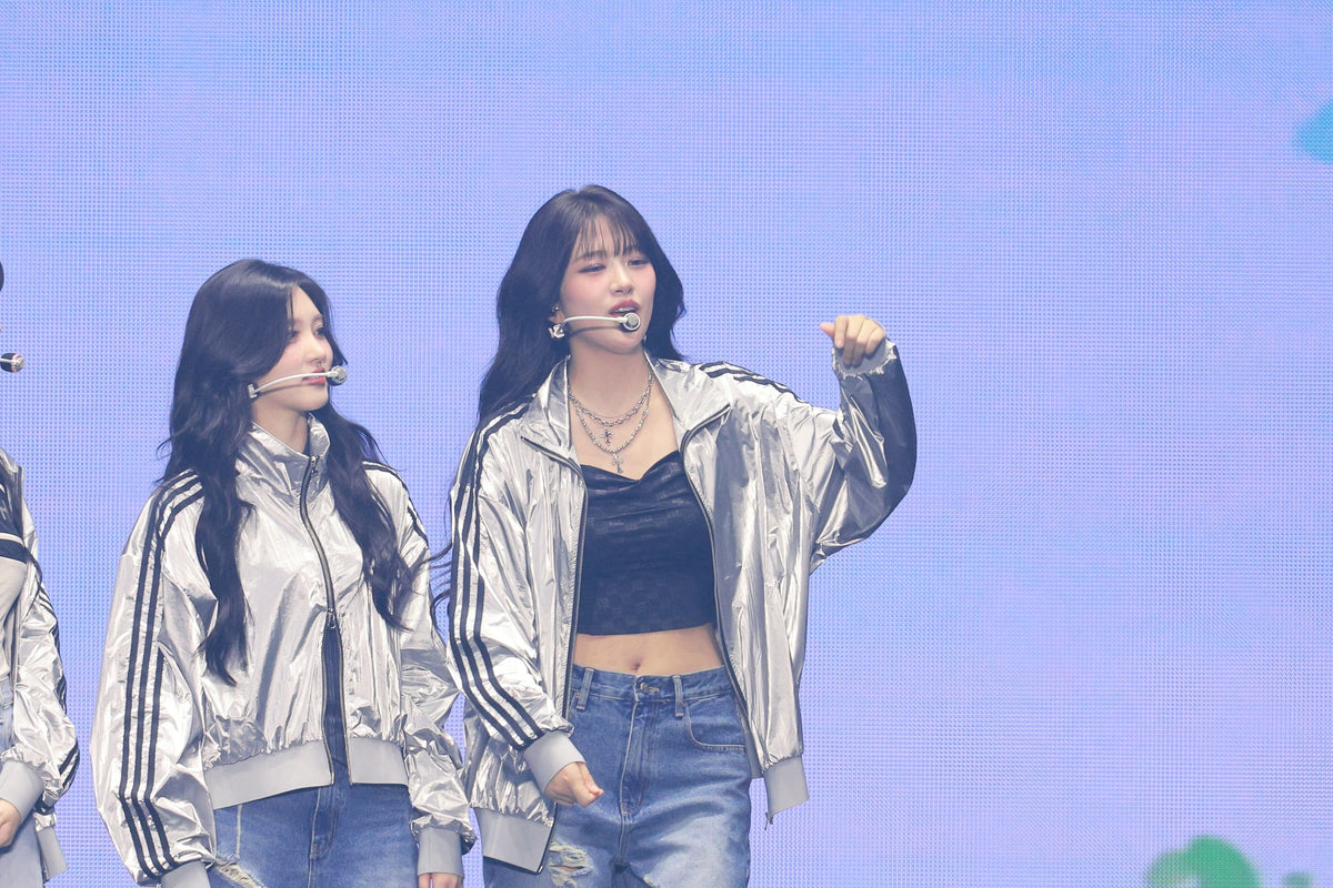 250405 Ahn Yujin 2070 pics