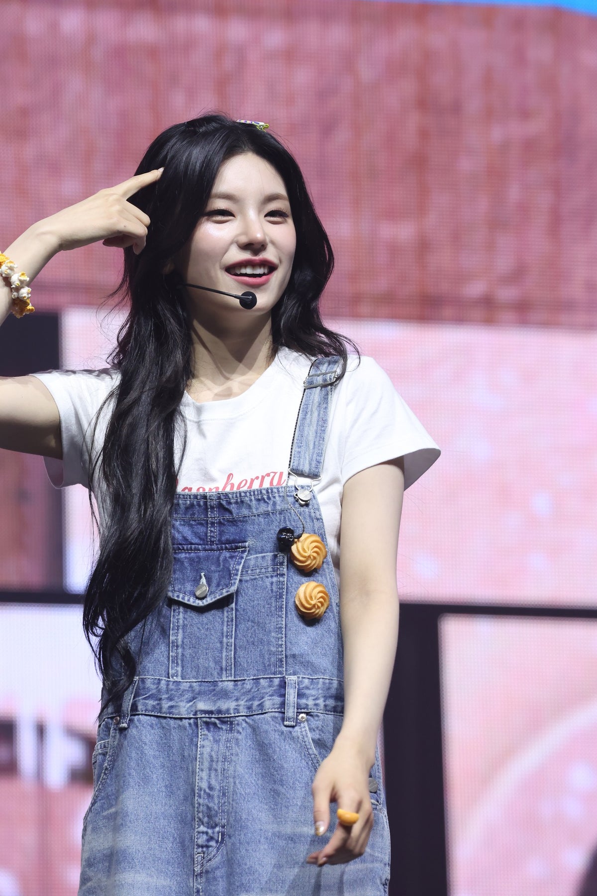 241102 Yeji 3513 pics