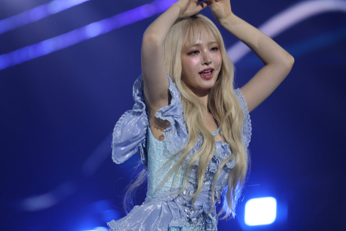 241220 Liz 261 pics