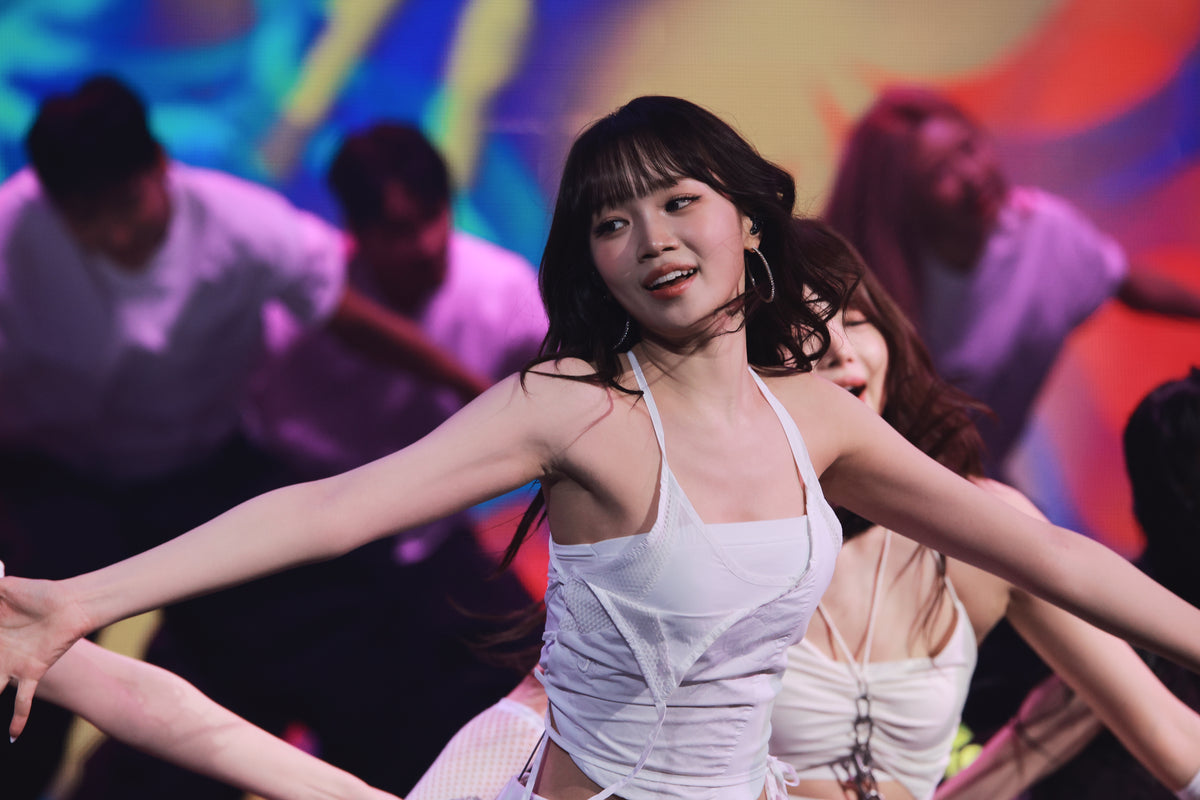 260201 Chaewon 4968 pics