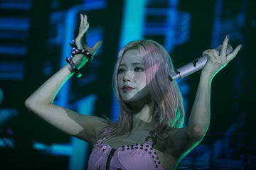220917 Miyeon 353 pics