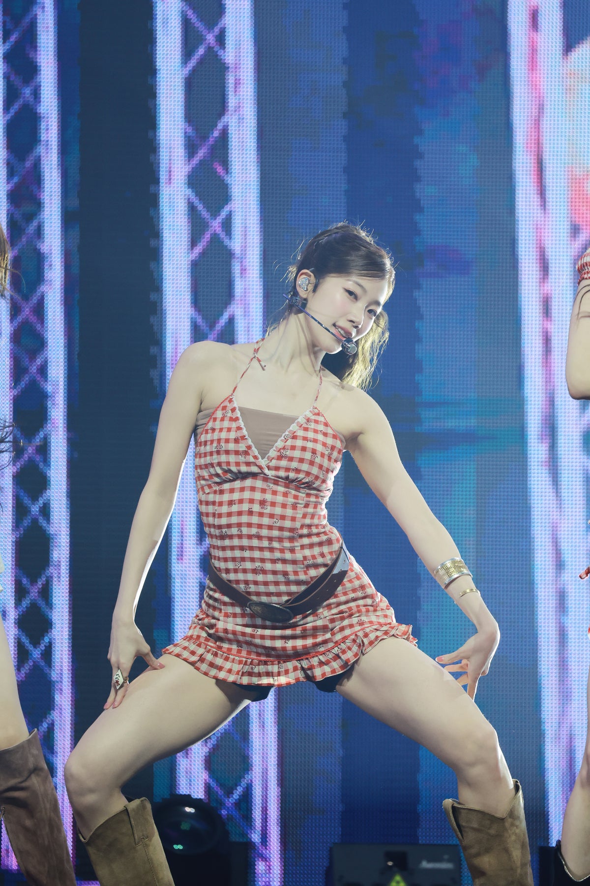 250821 Kazuha 1211 pics