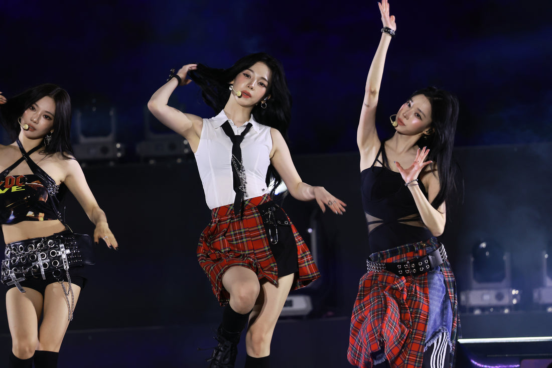 250921 Karina 933 pics