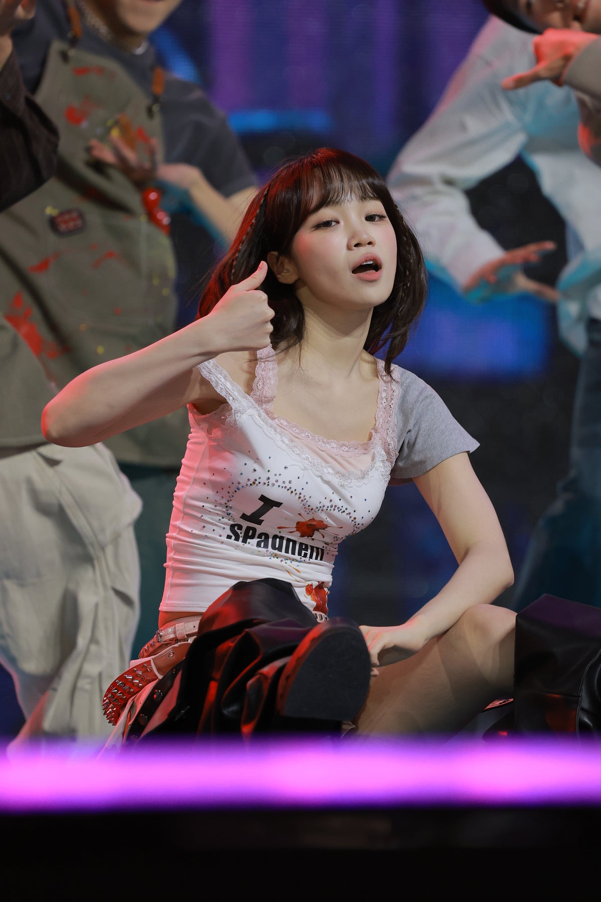 251219 Chaewon 2182 pics