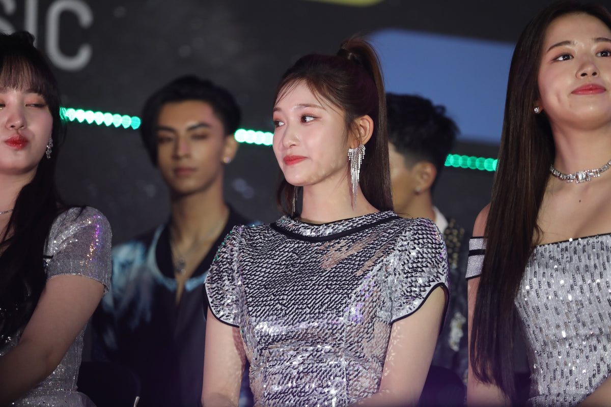 Leeseo 221108 255 pics