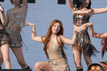 250510 Sullyoon 1874 pics