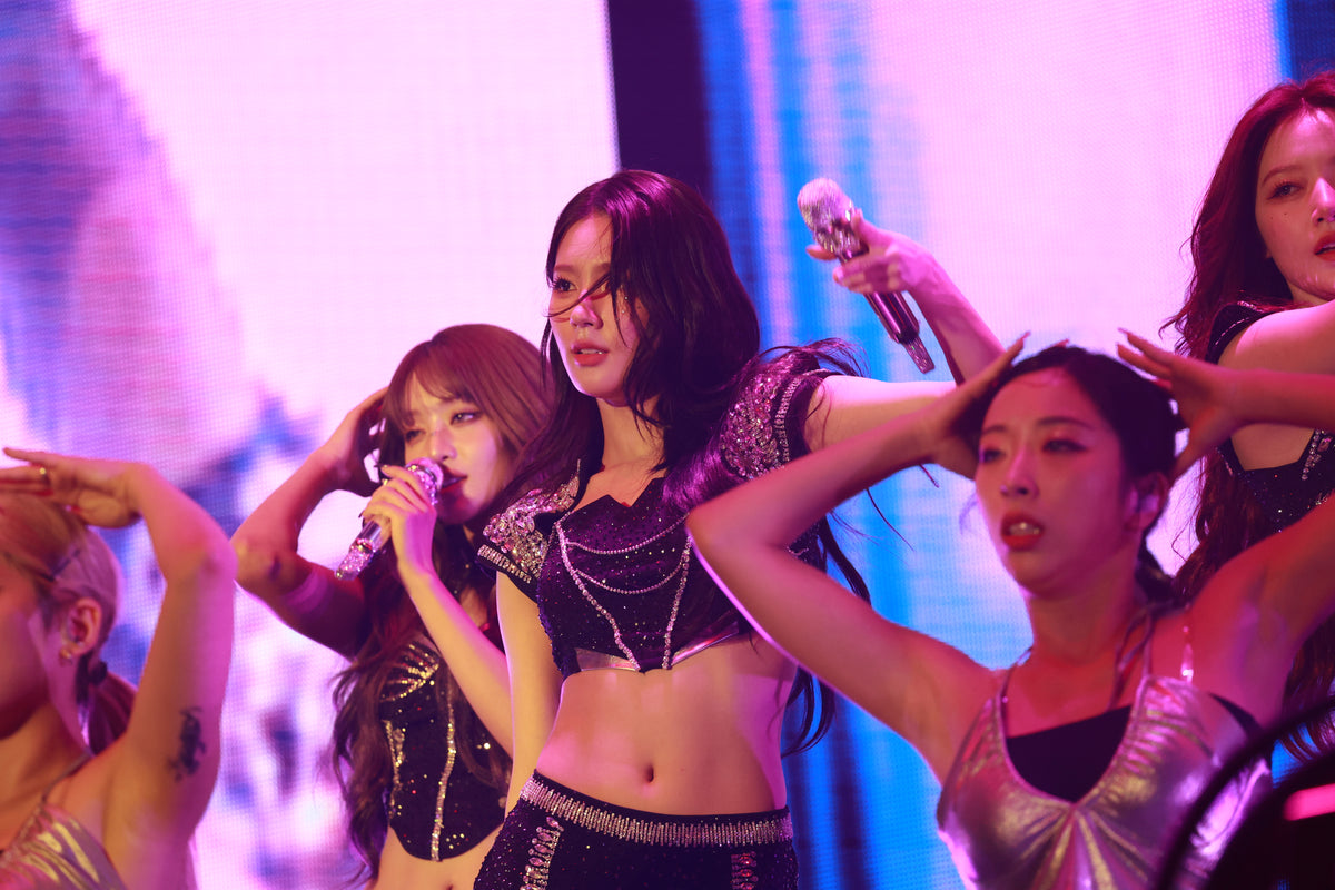 240803 Miyeon 1365 pics