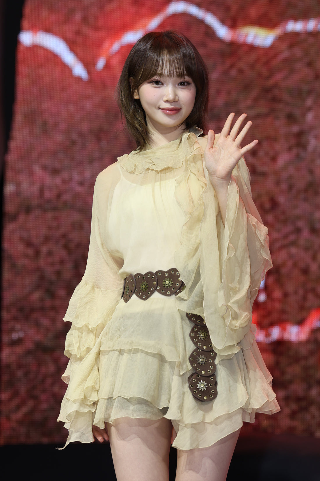 250314 LESSERAFIM 90 pics
