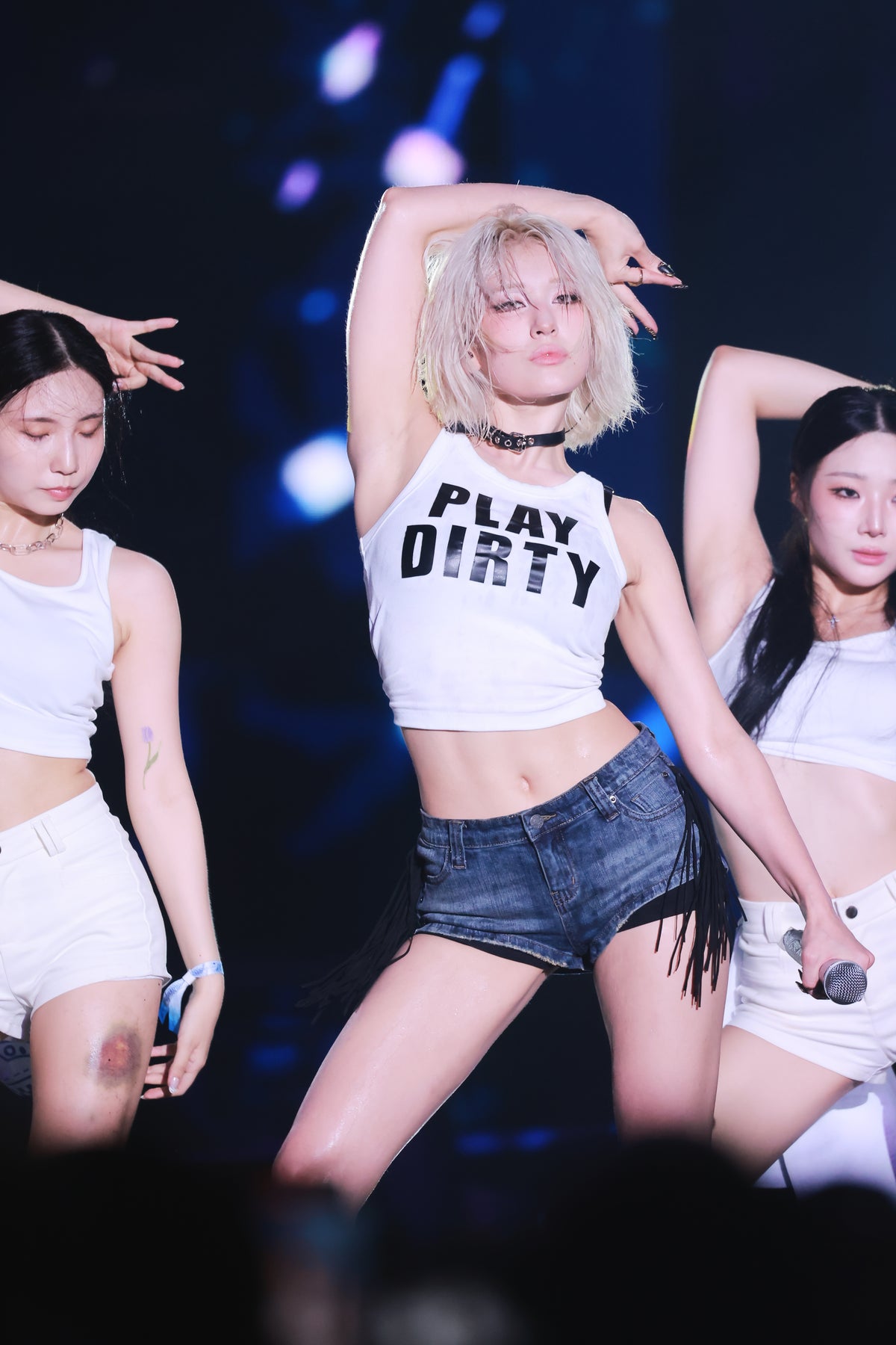 250823 Somi 2073 pics